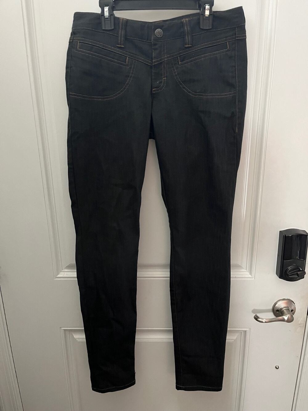 Athleta Women's Dark Wash Blue Low Rise Stretch Denim Jeans Pocket Size 30 x 31